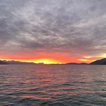 Дом отдыха In Scenic Surroundings In Senja Langnes