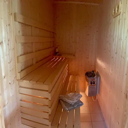 In Scenic Surroundings In Senja Tatil Evi